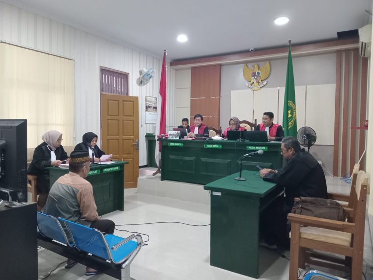 Kades Runtu Dituntut 14 Bulan Penjara