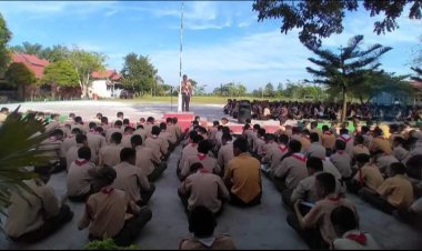 " SMPN 6 ARSEL GELAR KEGIATAN SABTU KREATIF DAN BERKARYA SERTA SOSIALISASI ANTI BULLIYING BAGI SELURUH SISWANYA " 