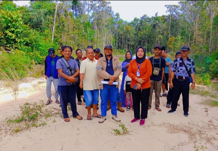 " SUARA WARGA DESA RANGDA PERJUANGKAN PEMBUKAAN JALAN ALTERNATIF PENGHUBUNG DUA DESA DAN DUA KECAMATAN YANG MURNI SECARA SWADAYA " 