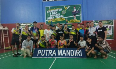" September Ceria Fun Badminton: Keseruan Kompetisi dan Aksi Sosial Bersama Neng Mawar di GOR Putra Mandiri Mitra Pasundan  "