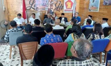 " Paslon Rahmat Hidayah dan Eko Soemarno Matangkan Strategi Kampanye di Markas Pemenangan : Siap Bawa Perubahan Besar bagi Masyarakat Kobar " 