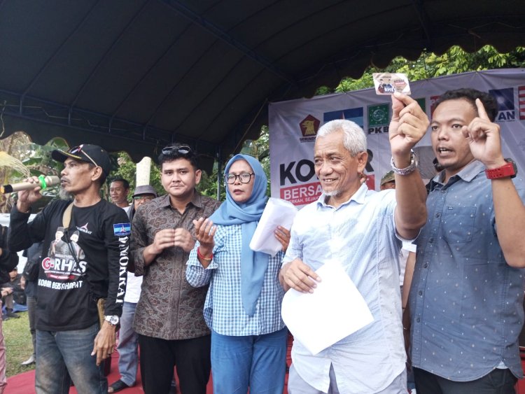 " CALON WAKIL BUPATI KOBAR, EKO SOEMARNO LUNCURKAN KARTU KOBAR BERSAHABAT : PROGRAM REVOLUSIONER UNTUK KESEJAHTERAAN MASYARAKAT "