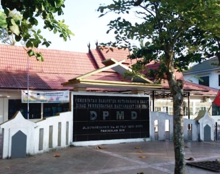 " SIDANG KETIGA KASUS PEMALSUAN IJAZAH KADES AMIN JAYA TERTUNDA, HAKIM KETUA BERDUKA : PROSES HUKUM KEMBALI DIPERTANYAKAN  MENGAPA TERDAKWA BELUM DITAHAN ? " 