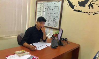 " MENCARI JATI DIRI DI TENGAH KARIER CEMERLANG : MEI DIYANTO BERBAGI INSPIRASI UNTUK HIDUP YANG BERMAKNA " 