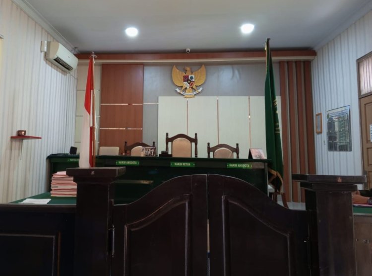 " DARI AMBISI KE MEJA HIJAU : KASUS PEMALSUAN IJAZAH SRI WAHYUNI DAN UJIAN BAGI SUPREMASI HUKUM DI KOBAR " 