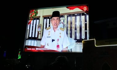 " MELANGKAH MENUJU ERA DIGITALISASI : PEMKAB KOBAR RESMI LUNCURKAN VIDEOTRON PERDANA SAMBUT TAHUN BARU 2025 DI BUNDARAN PANCASILA " 