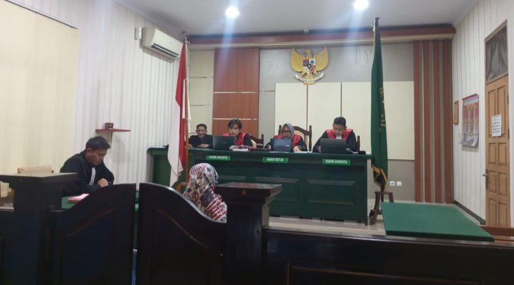 " KEJAHATAN KERAH PUTIH DI TINGKAT DESA : PEMALSUAN IJAZAH DEMI JABATAN KADES, CERMIN BURUK DEMOKRASI LOKAL "