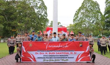 " MOMEN HARU! KAPOLRES KOBAR BERI KEJUTAN DAN PENGHORMATAN TERAKHIR UNTUK PJ. BUPATI YANG AKAN PURNA TUGAS " 