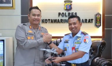 " SATU KOMANDO DEMI KAMTIBMAS KOBAR : KAPOLRES DAN DANLANUD ISKANDAR TEGUHKAN SINERGI STRATEGIS DI TENGAH TANTANGAN KEAMANAN ERA BARU "