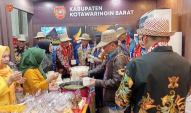 " KOBAR TAMPIL MEMUKAU DI KALTENG EXPO 2025: BUPATI Hj. NURHIDAYAH TEGASKAN KOMITMEN DORONG POTENSI DAERAH KE PANGGUNG NASIONAL " 