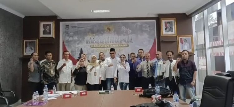 " KETUM LIN ROBI IRAWAN WIRATMOKO DIDAMPINGI DEWAN PENGAWAS DPP DAN TIM PBH SAMBANGI KESBANGPOL KABUPATEN TANGERANG " 